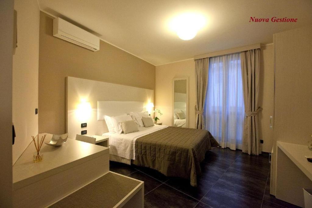 Hotel La Meridiana Сеттимо-Торинезе Экстерьер фото